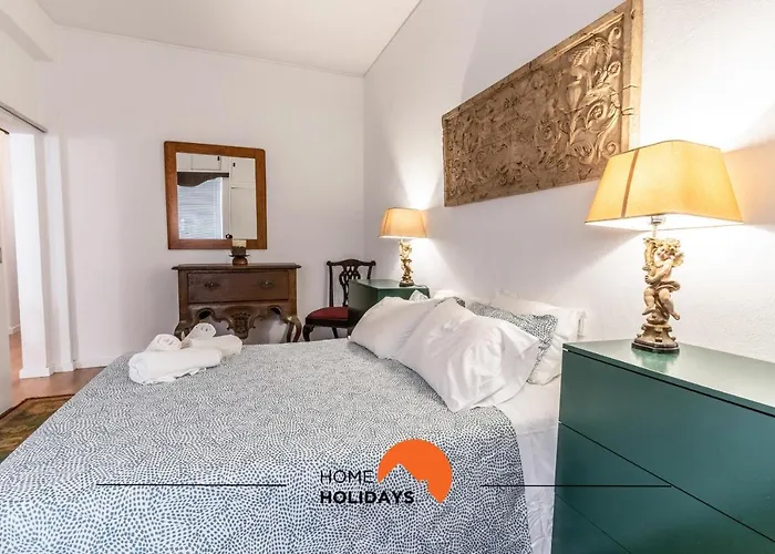 #059 T1 Praceta By Holidays *